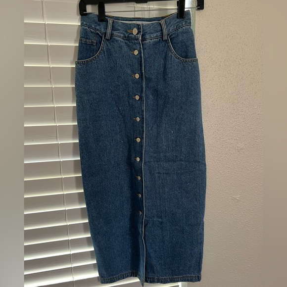 Jean Skirt - Picture 1 of 3
